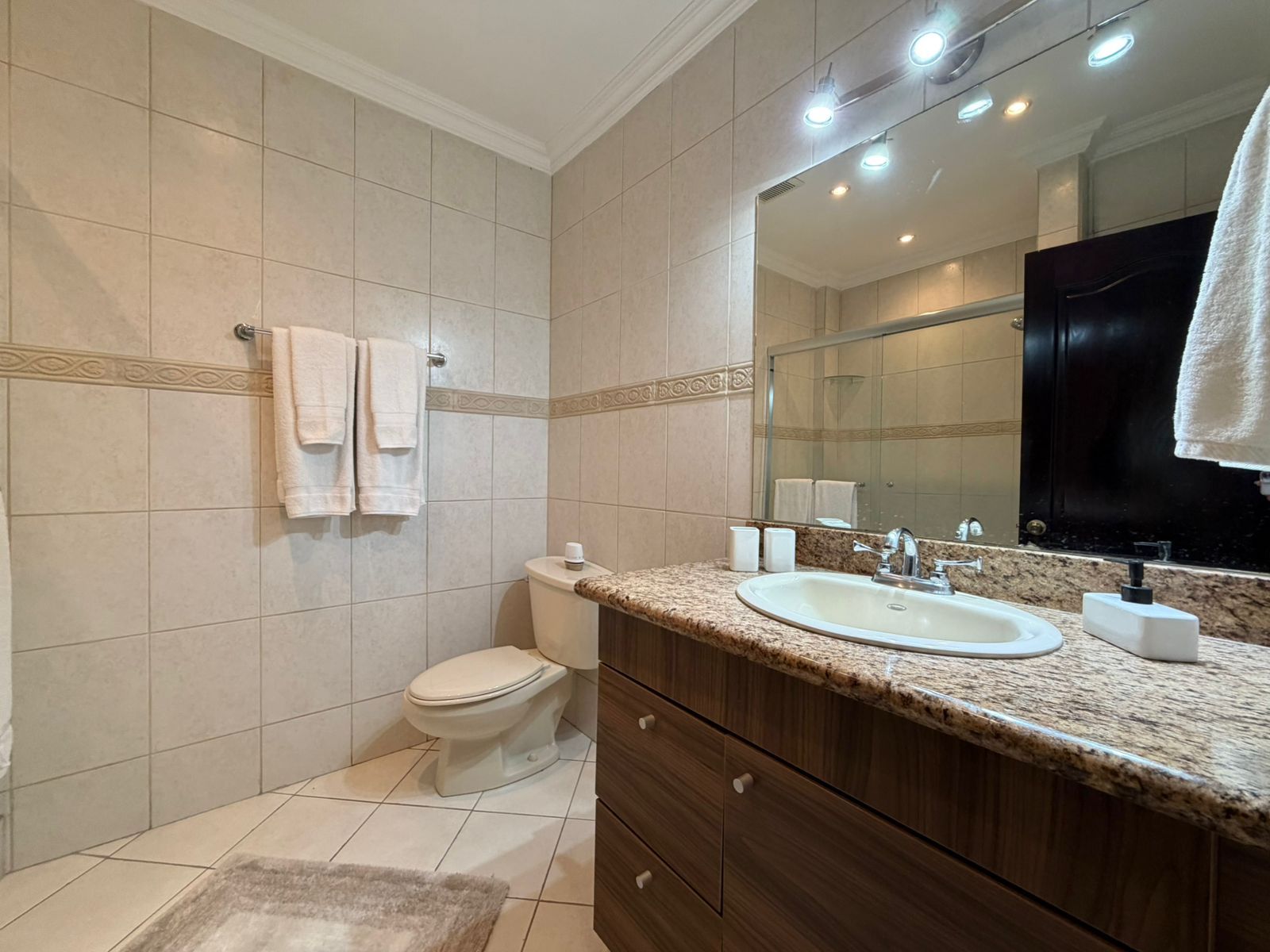 Apartamento totalmente amoblado - Foto 6