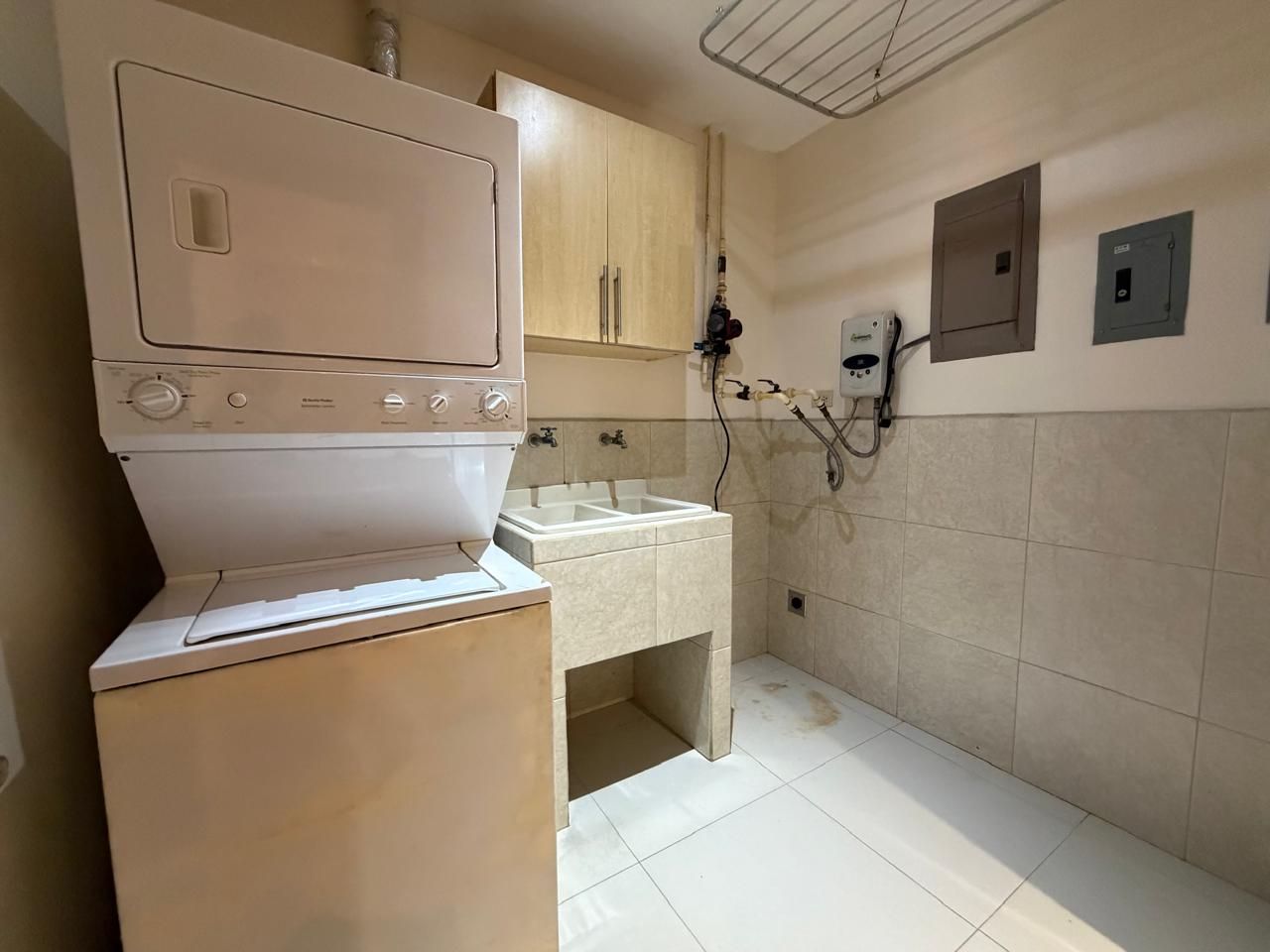 Apartamento con Gran Terraza y línea blanca - Foto 4