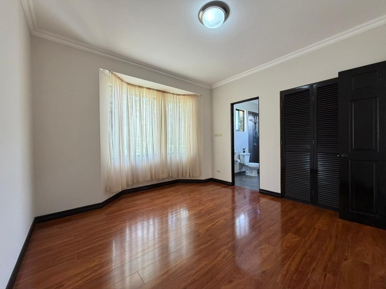 Casa Grande en condominio exclusivo - Foto 9