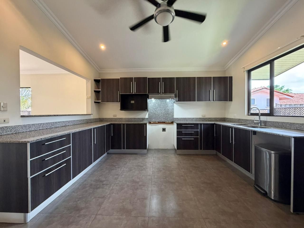 Casa Grande en condominio exclusivo - Foto 7