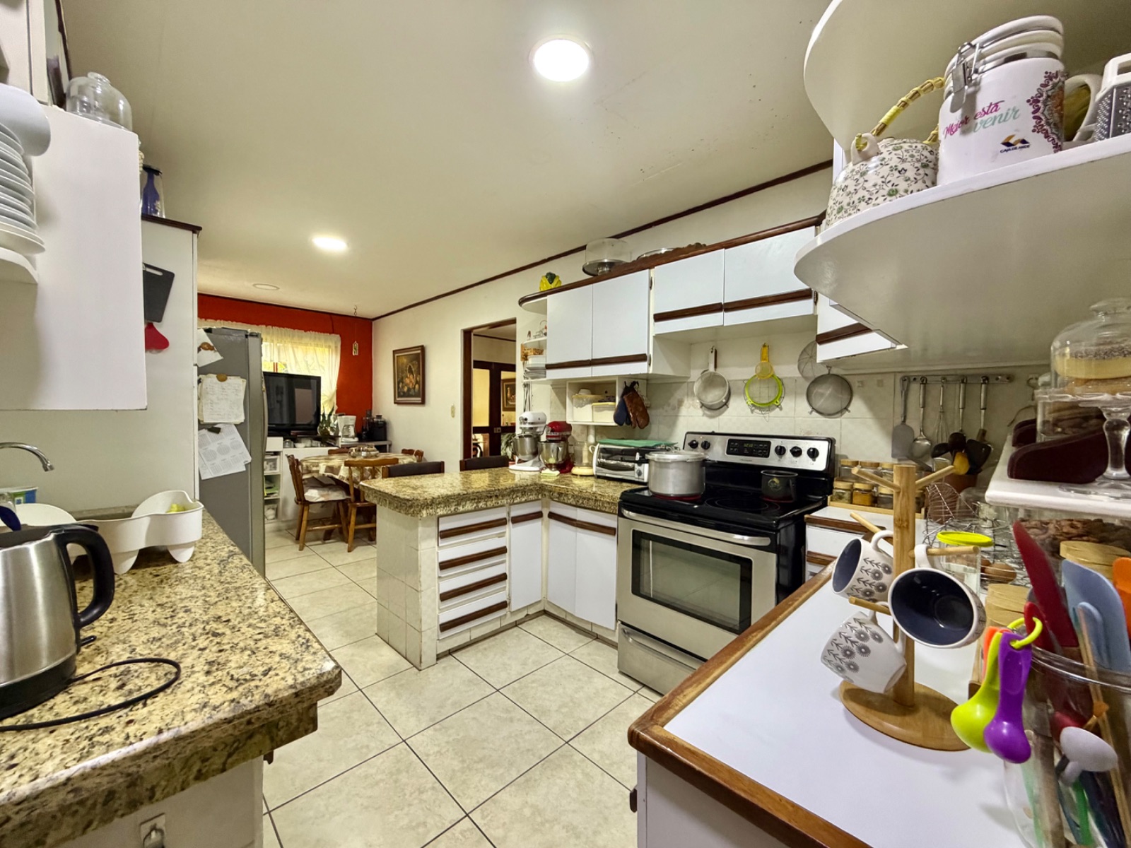 Casa amplia con estilo clásico  - Foto 8